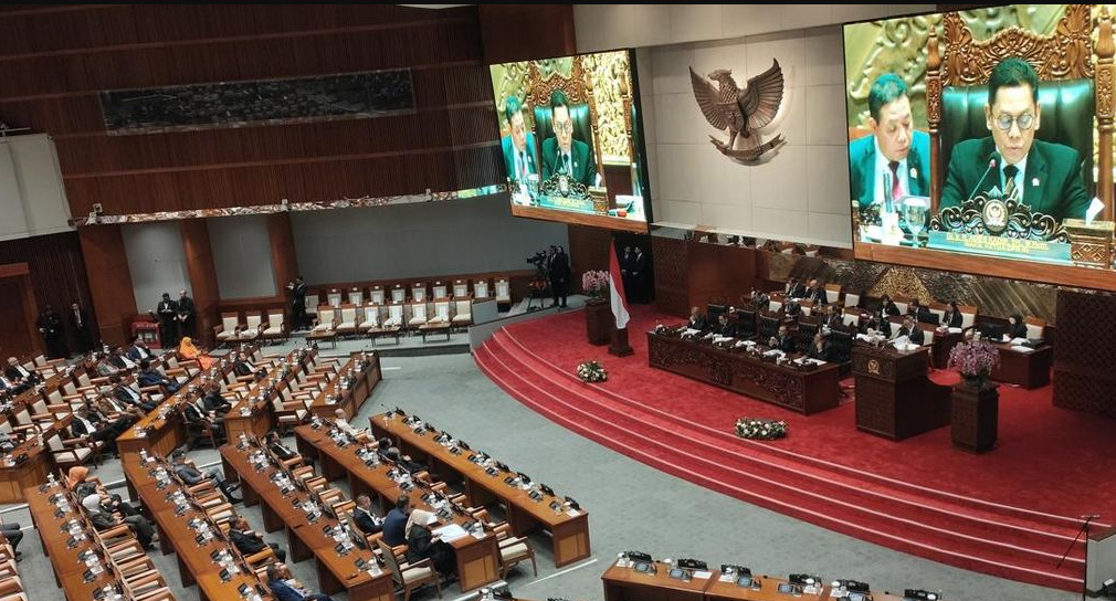 Anggota DPR Aktif Hadiri Paripurna Penutupan Masa Sidang